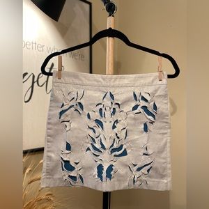 Stylish Mini Shiny Off-White Unique Skirt with Denim Pattern Detail